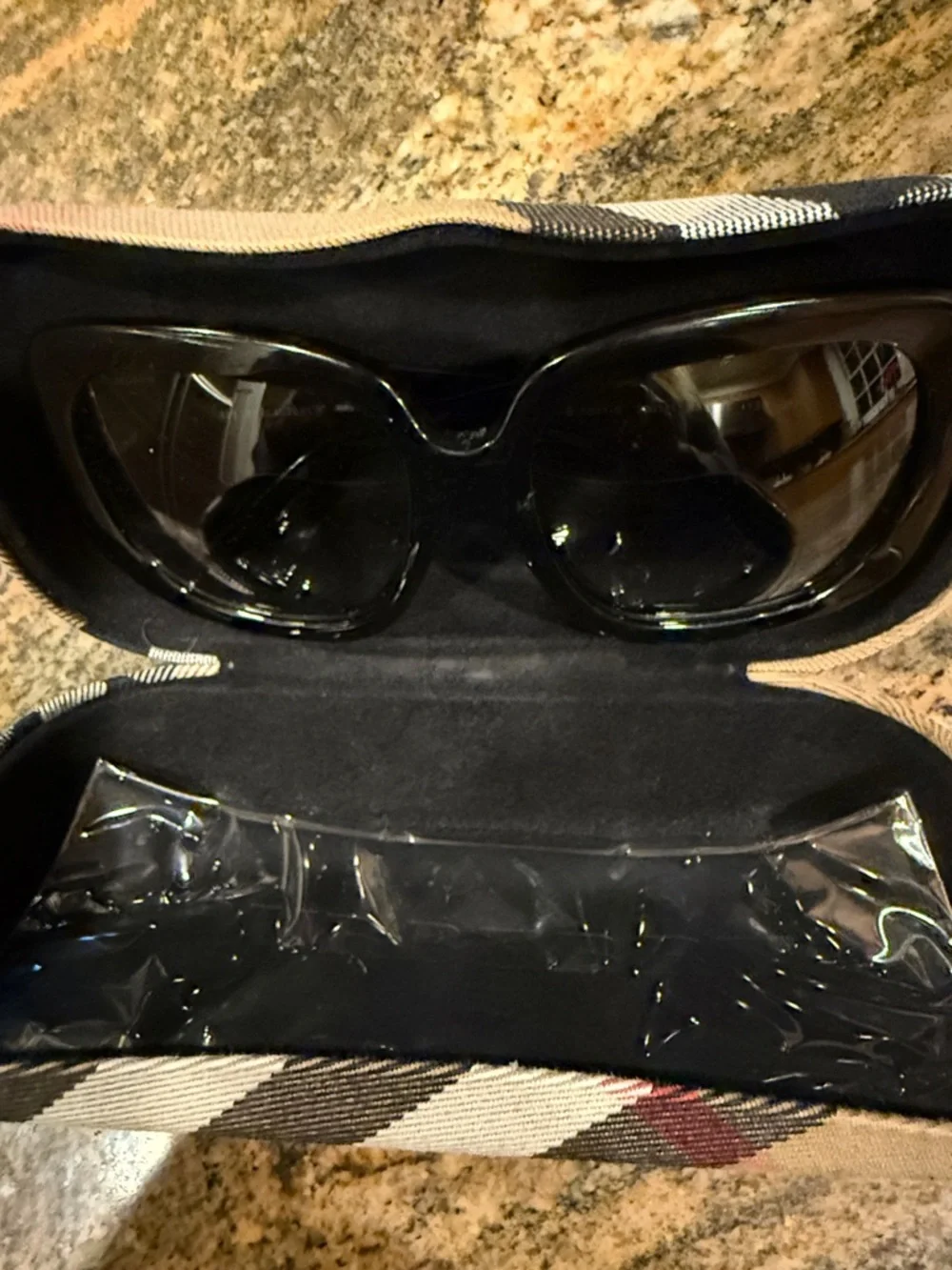 Burberry Black Women's Sunglasses with embossed frames. - Picture 8 of 8